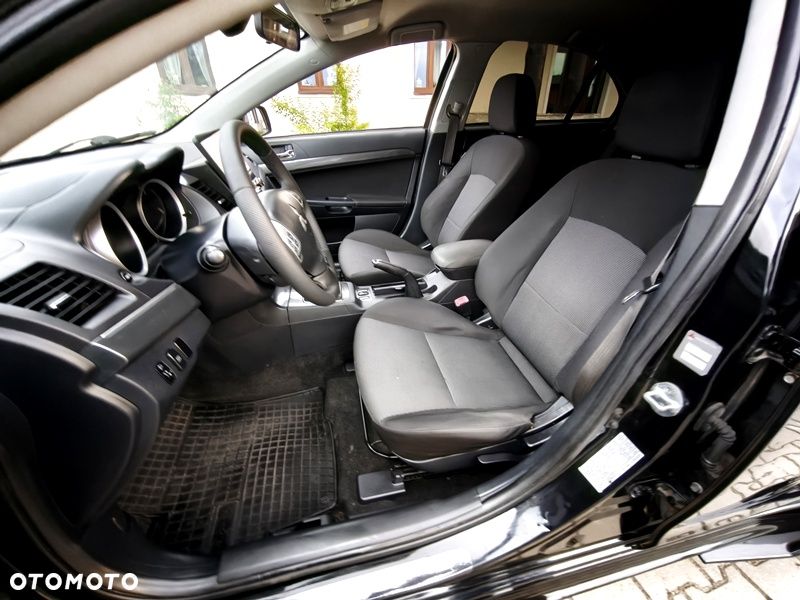 Mitsubishi Lancer 1.8 Instyle NAVI - 10