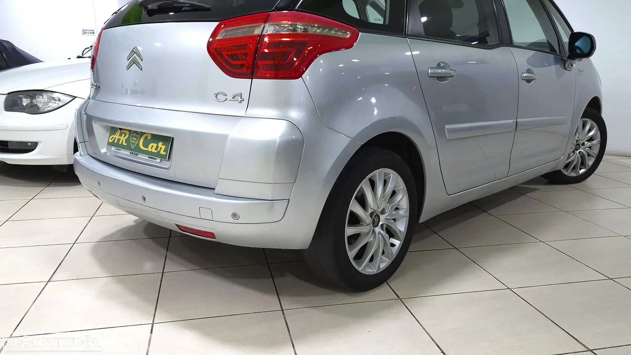 Citroën C4 Picasso 1.6 HDi Exclusive CMP6 - 24