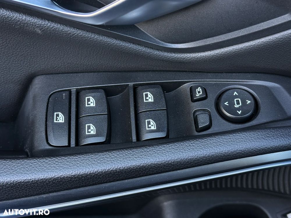 BMW Seria 3 320e Aut. Sport Line - 19