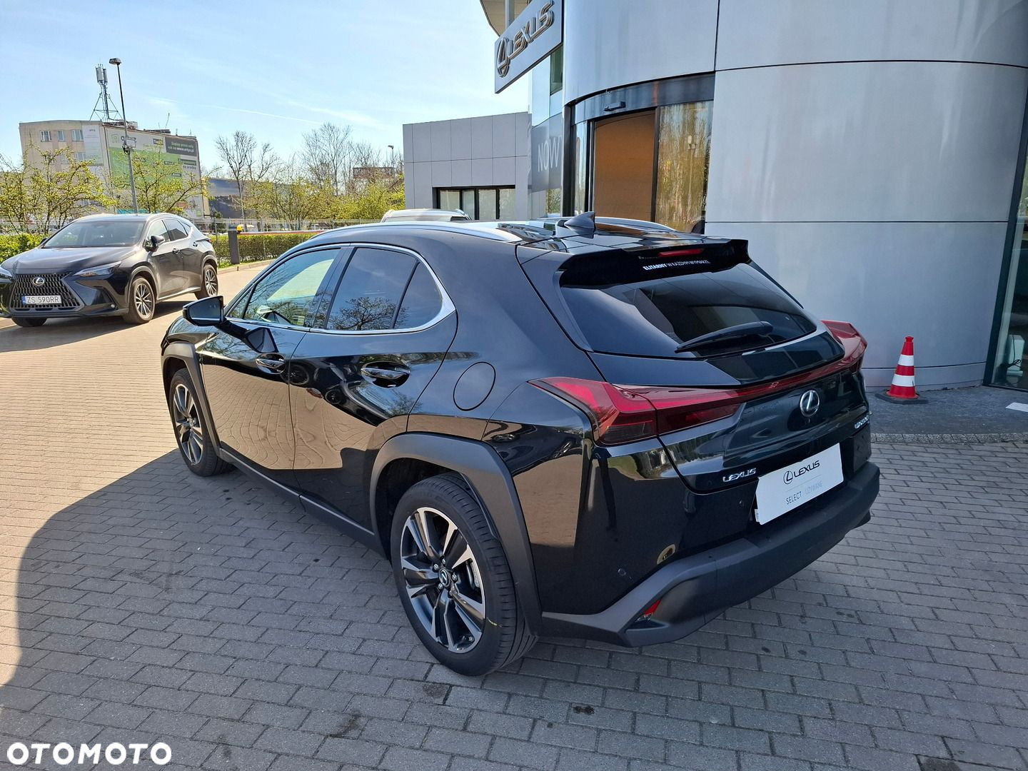 Lexus UX - 3