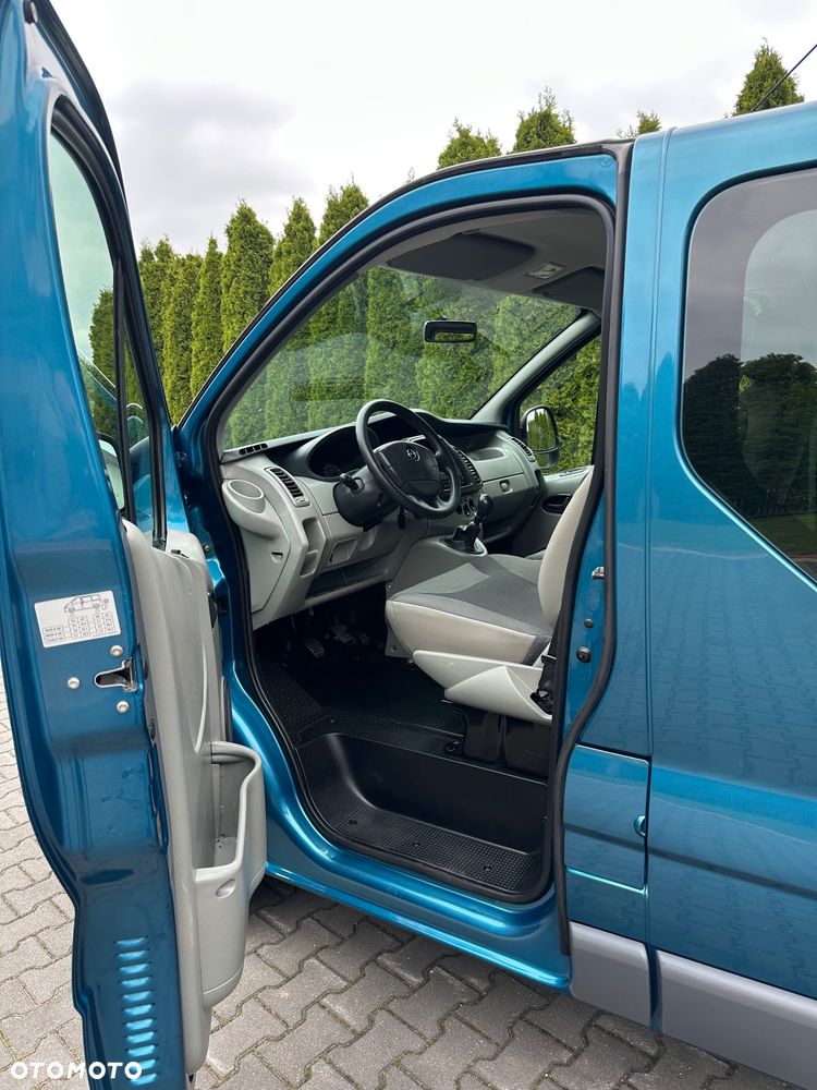 Opel Vivaro - 18