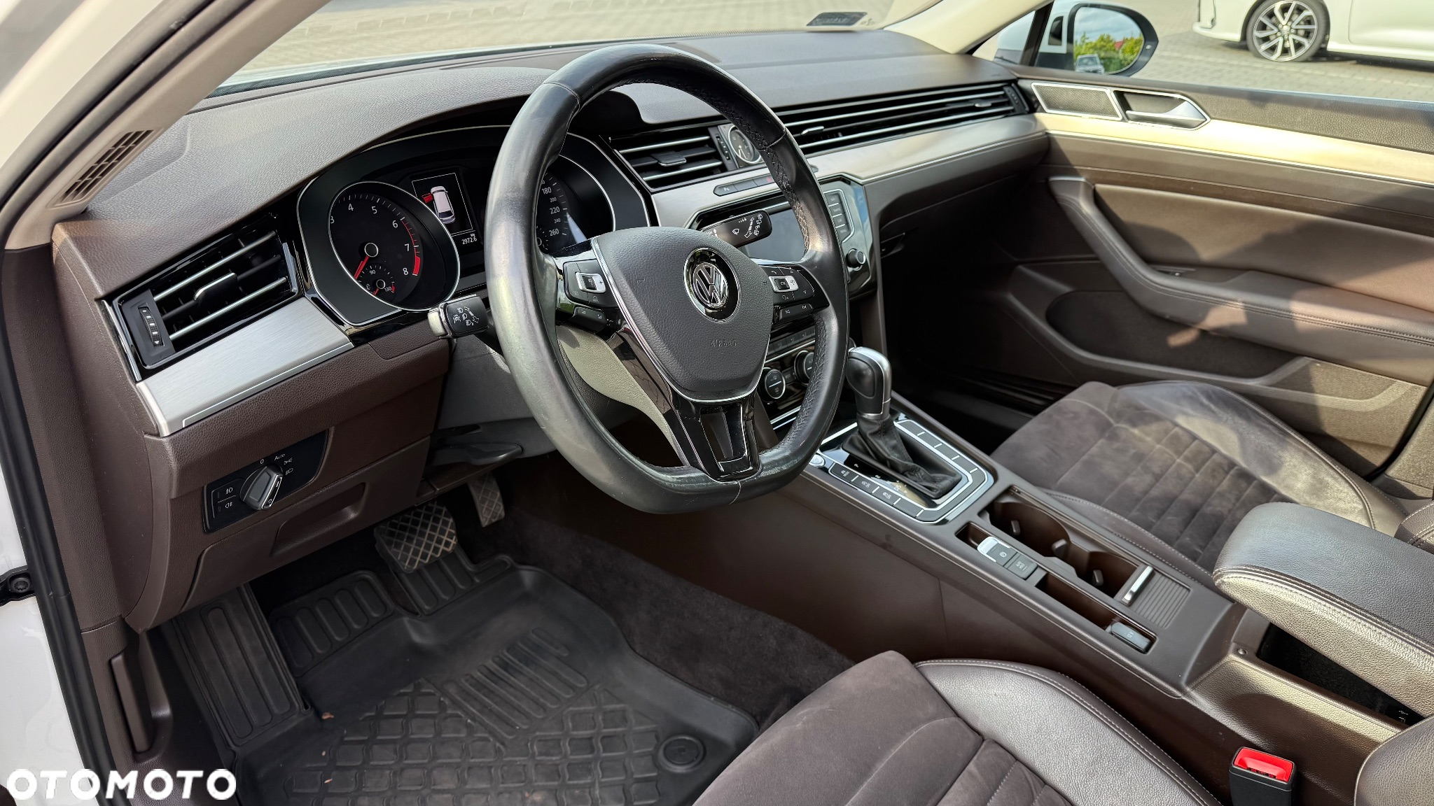 Volkswagen Passat 1.8 TSI BMT Highline DSG - 29