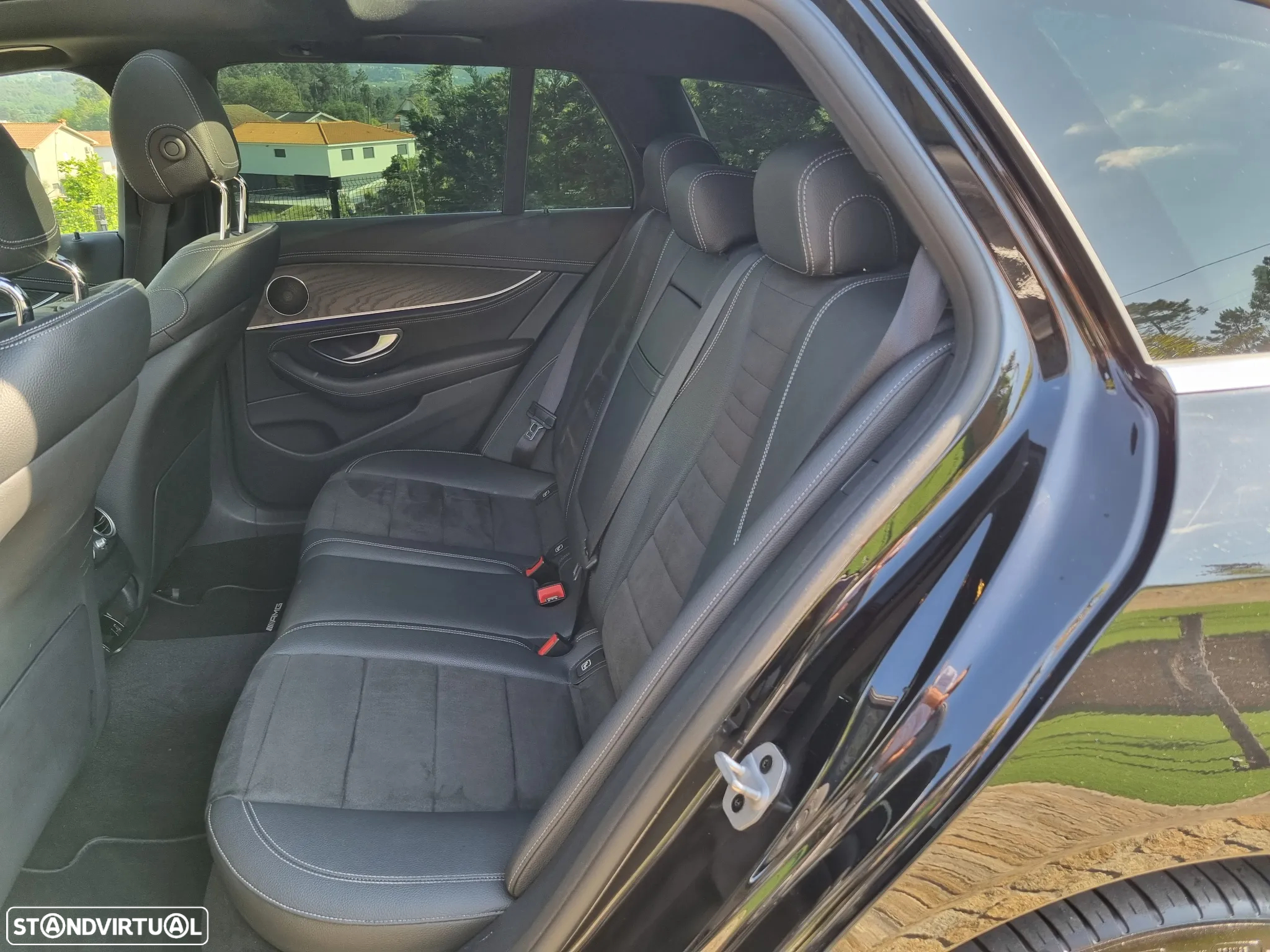 Mercedes-Benz E 300 de AMG Line - 22