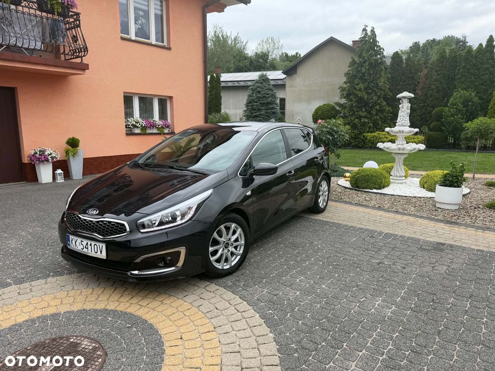 Kia Ceed 1.4 CVVT Dream-Team Edition - 1