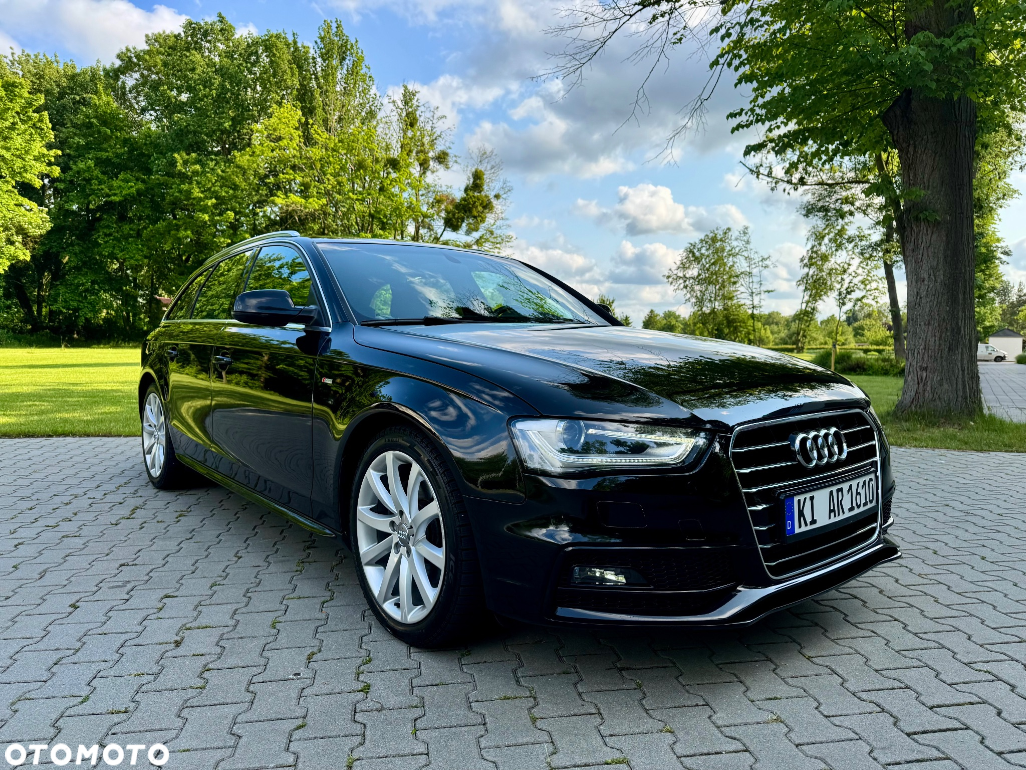 Audi A4 Avant 2.0 TDI DPF quattro S line Sportpaket - 4