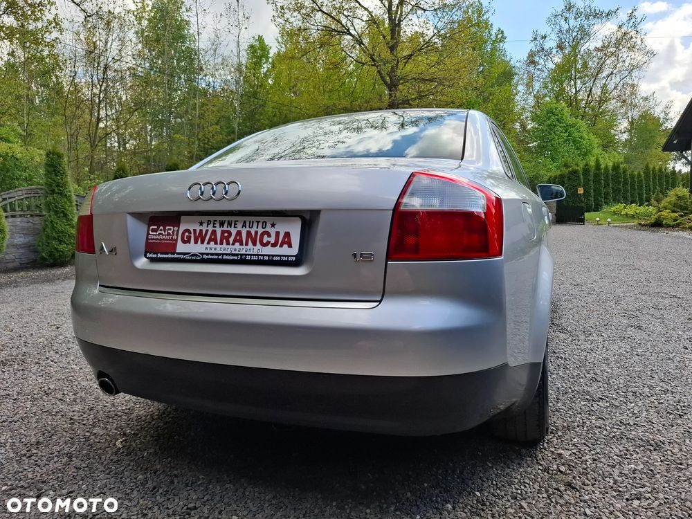 Audi A4 Limousine 1.6 - 8