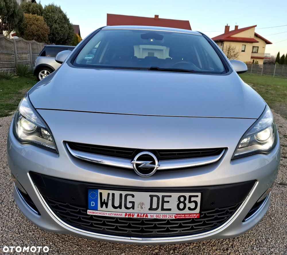 Opel Astra 1.4 Turbo Cosmo - 9