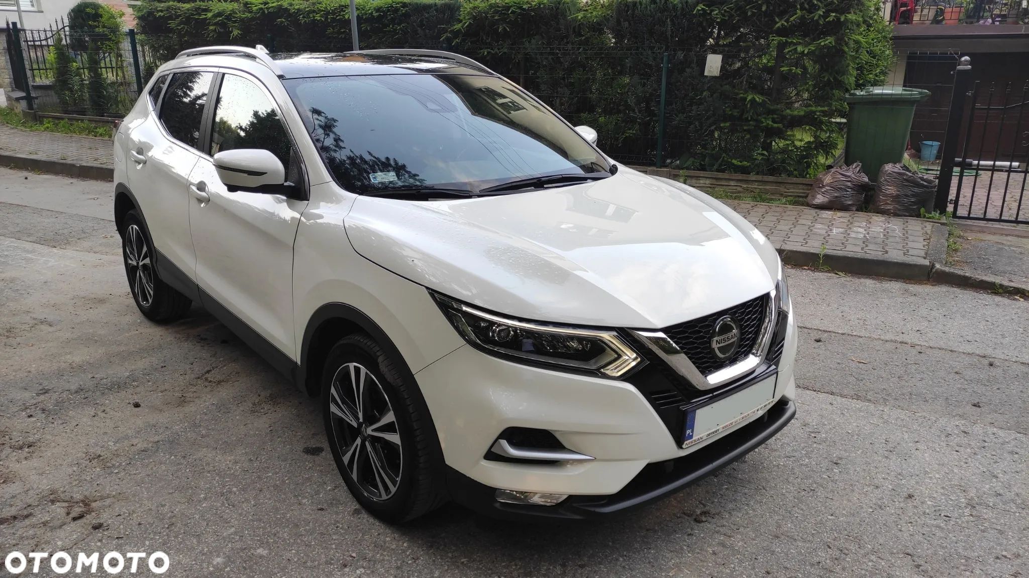 Nissan Qashqai 1.2 DIG-T N-Connecta Xtronic - 1