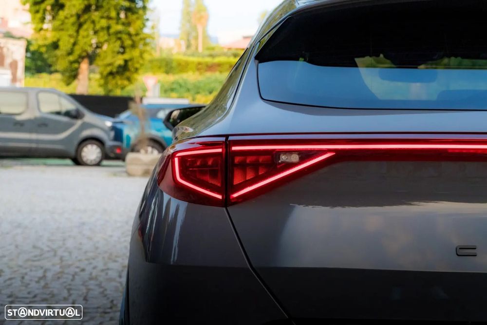 Cupra Formentor VZ 1.4 e-Hybrid DSG - 11