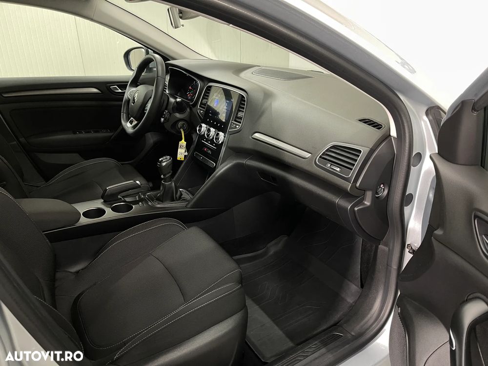 Renault Megane Blue dCi 116 Life - 9