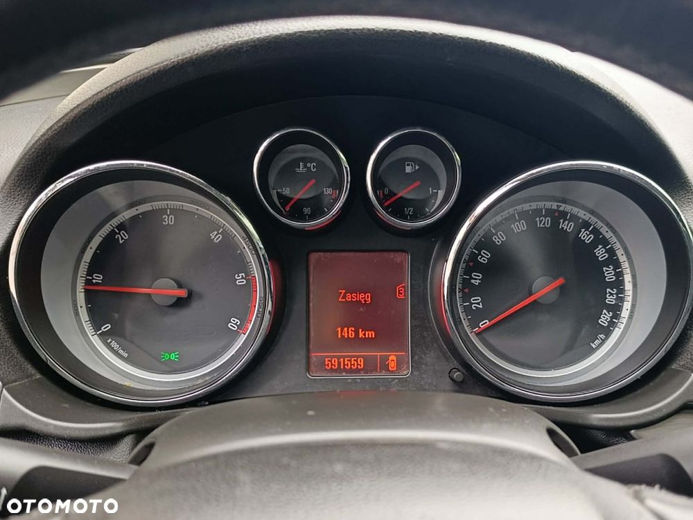 Opel Insignia 2.0 CDTI Cosmo - 11