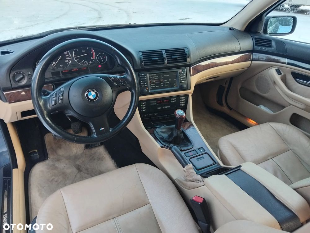 BMW Seria 5 530d Touring Edition Sport - 3