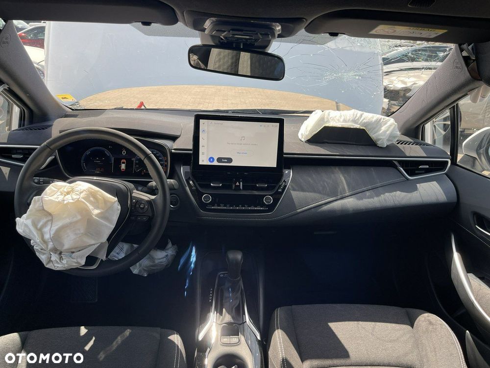 Toyota Corolla 1.8 Hybrid Comfort - 12
