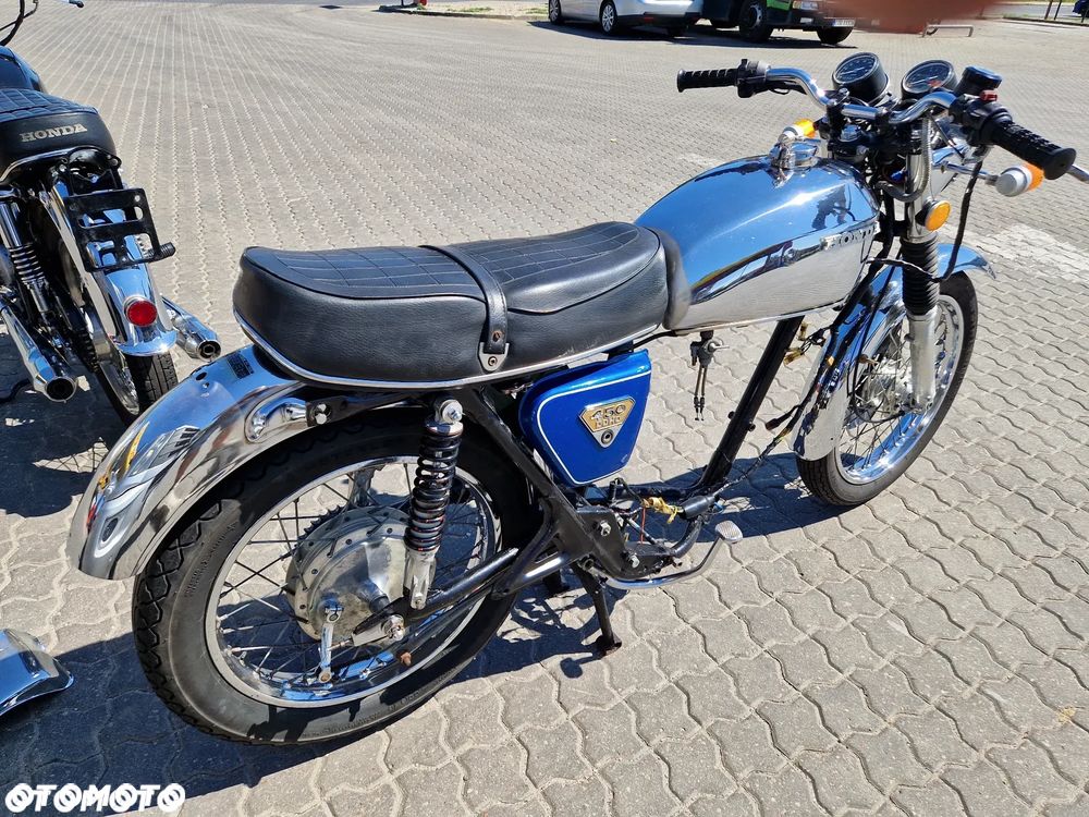 Honda CB - 21