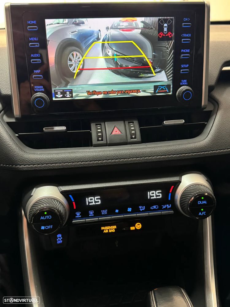 Toyota RAV4 2.5 HDF Comfort - 14