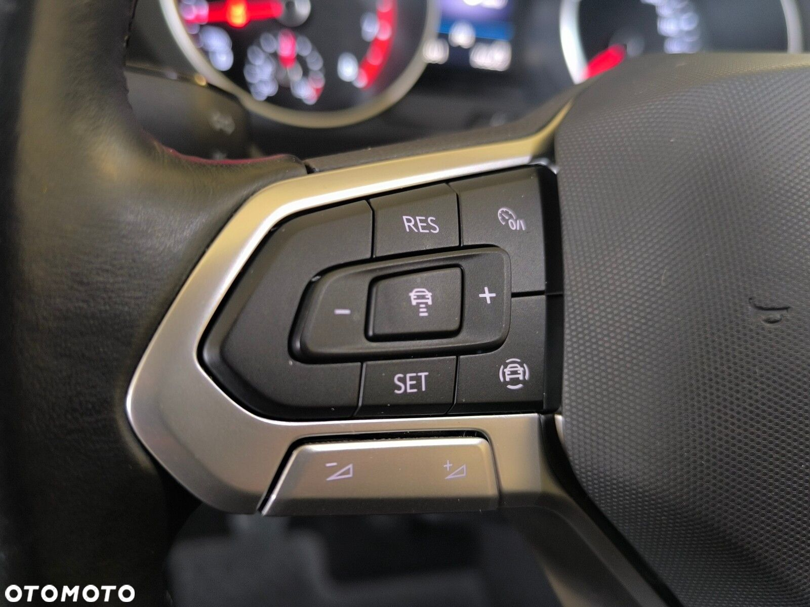 Volkswagen Tiguan - 15