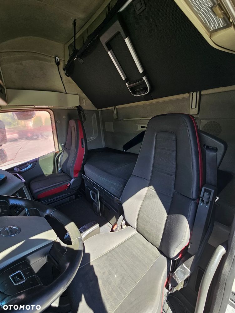 Volvo FH4 500 / wysoka kabina / - 9