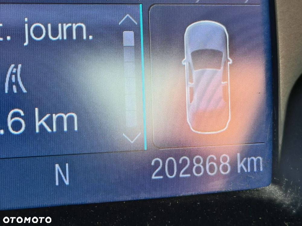 Ford Kuga - 13
