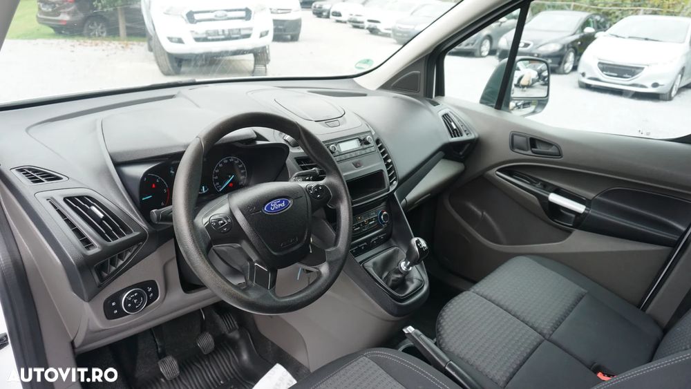 Ford Transit Connect - 11