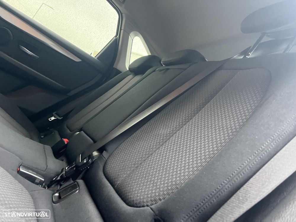 BMW 216 Active Tourer d Advantage Auto - 9