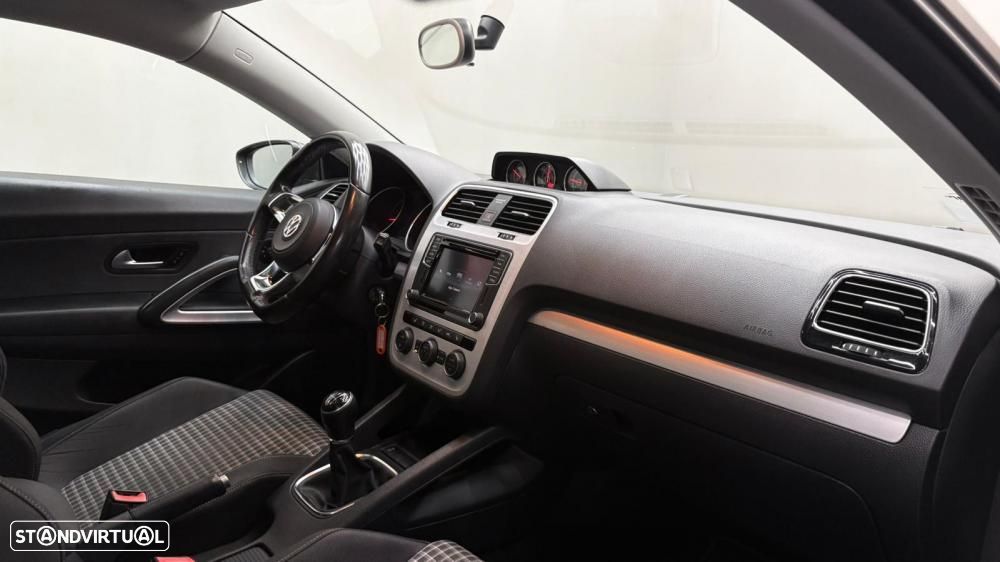 VW Scirocco 2.0 TDI Blue Motion Technologie Allstar - 25