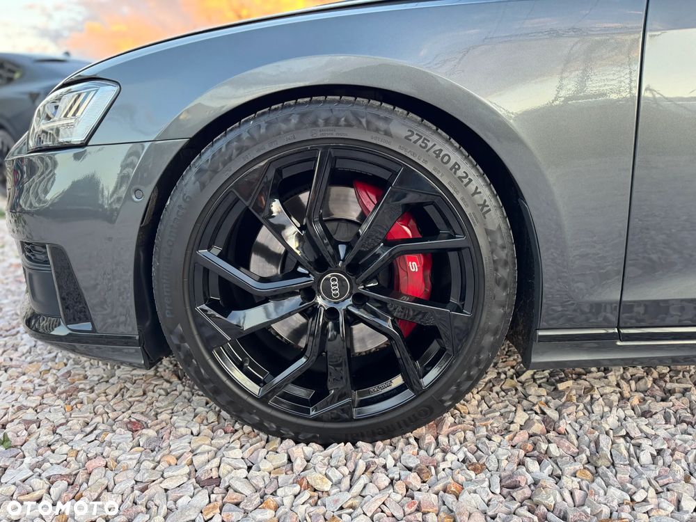 Audi S8 - 29