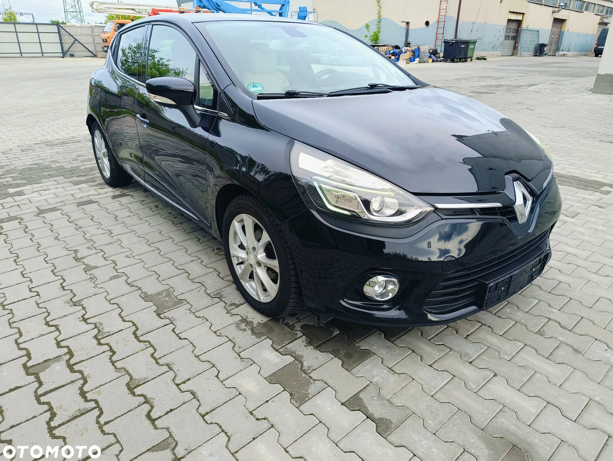Renault Clio ENERGY TCe 120 EDC Initiale Paris - 2