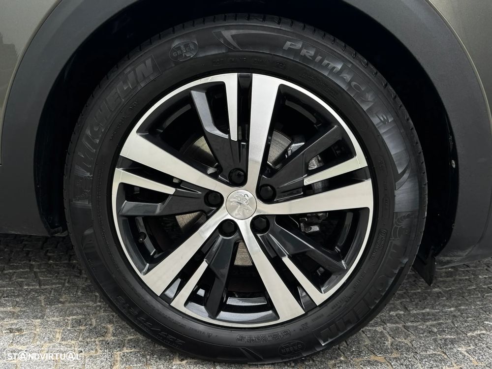 Peugeot 3008 PureTech 130 Stop & Start Allure - 19