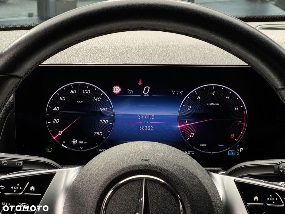 Mercedes-Benz GLB 2023