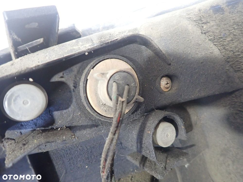 LAMPA LEWA TYLNA SUBARU IMPREZA GX - 8