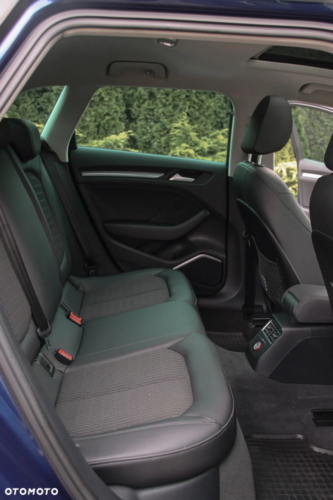 Audi A3 Sportback 2.0 TDI Ambiente - 8