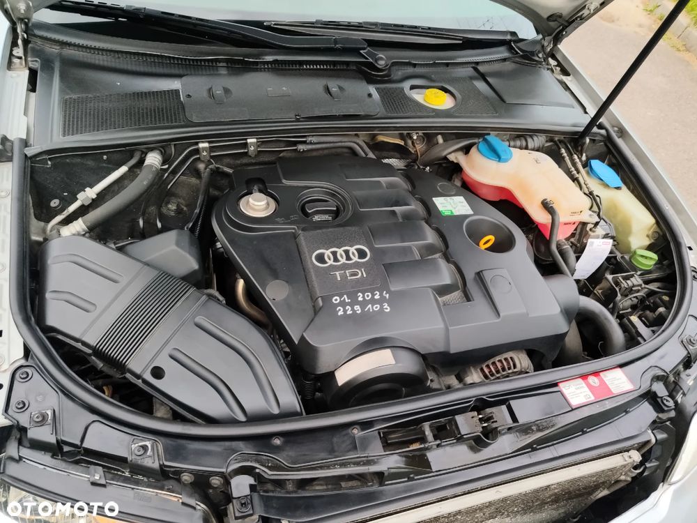 Audi A4 Limousine - 14
