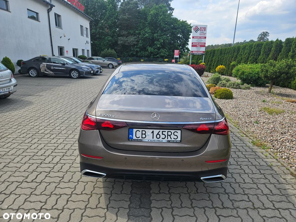 Mercedes-Benz Klasa E 220 d mHEV 4-Matic AMG 9G-Tronic - 5