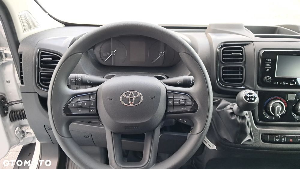 Toyota Proace Max - 16