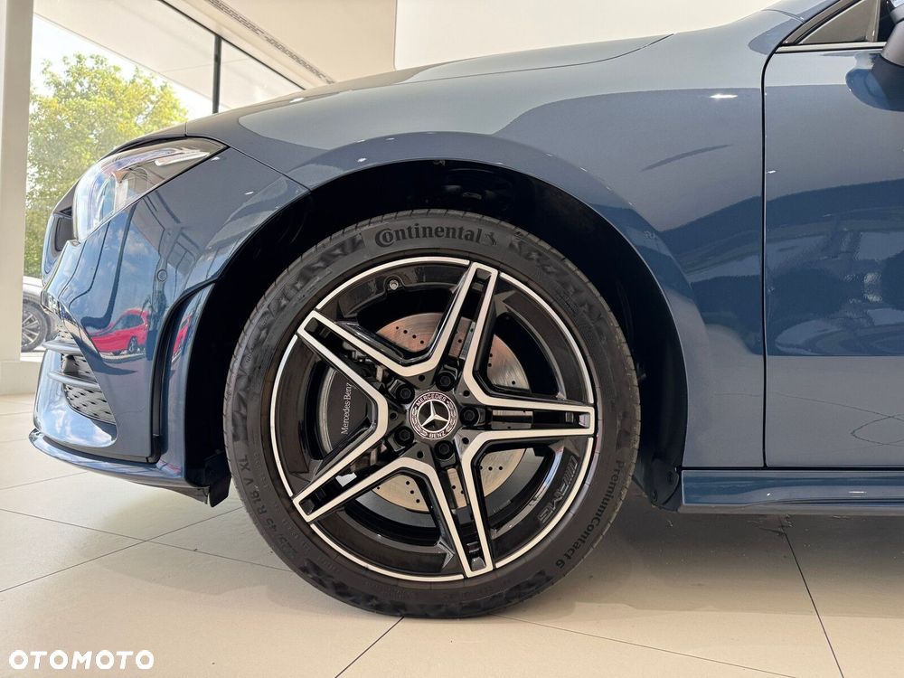Mercedes-Benz CLA 250 E AMG Line 8G-DCT - 20
