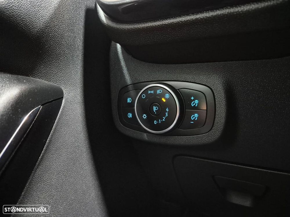 Ford Fiesta 1.0 EcoBoost S&S ACTIVE X - 27