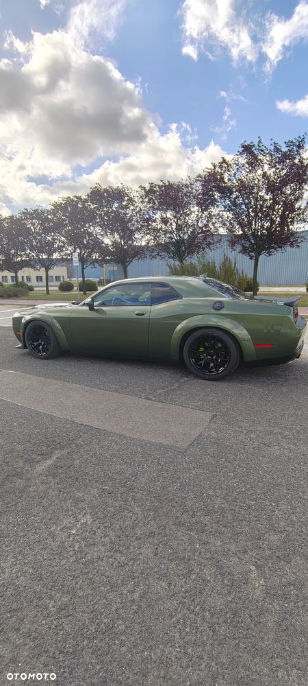 Dodge Challenger 5.7 R/T - 1
