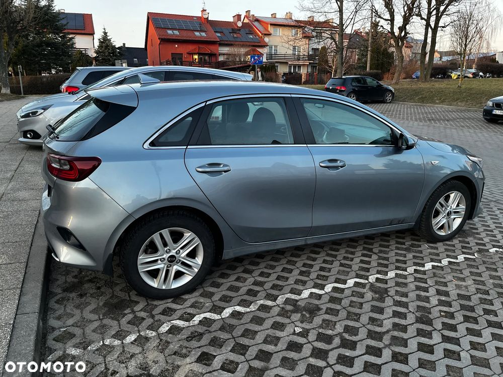 Kia Ceed - 8