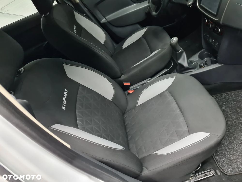 Dacia Sandero Stepway 0.9 TCe Laureate S&S EU6 - 10
