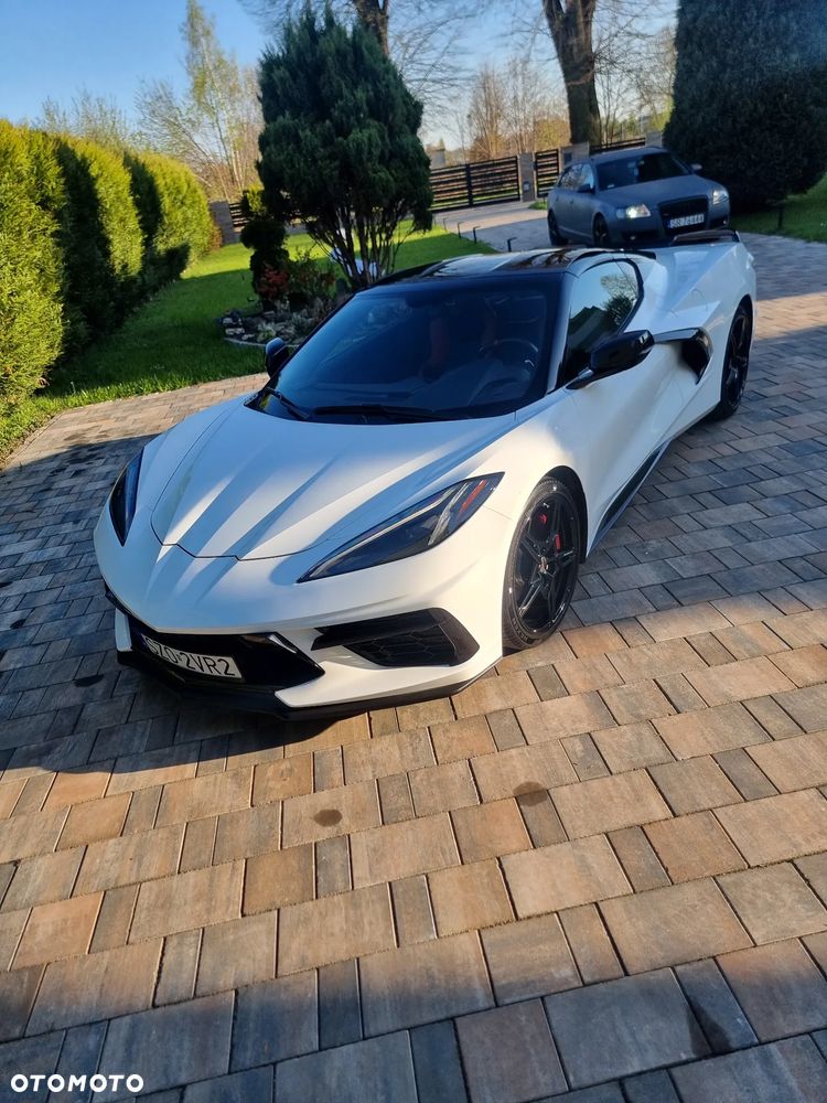 Chevrolet Corvette - 4