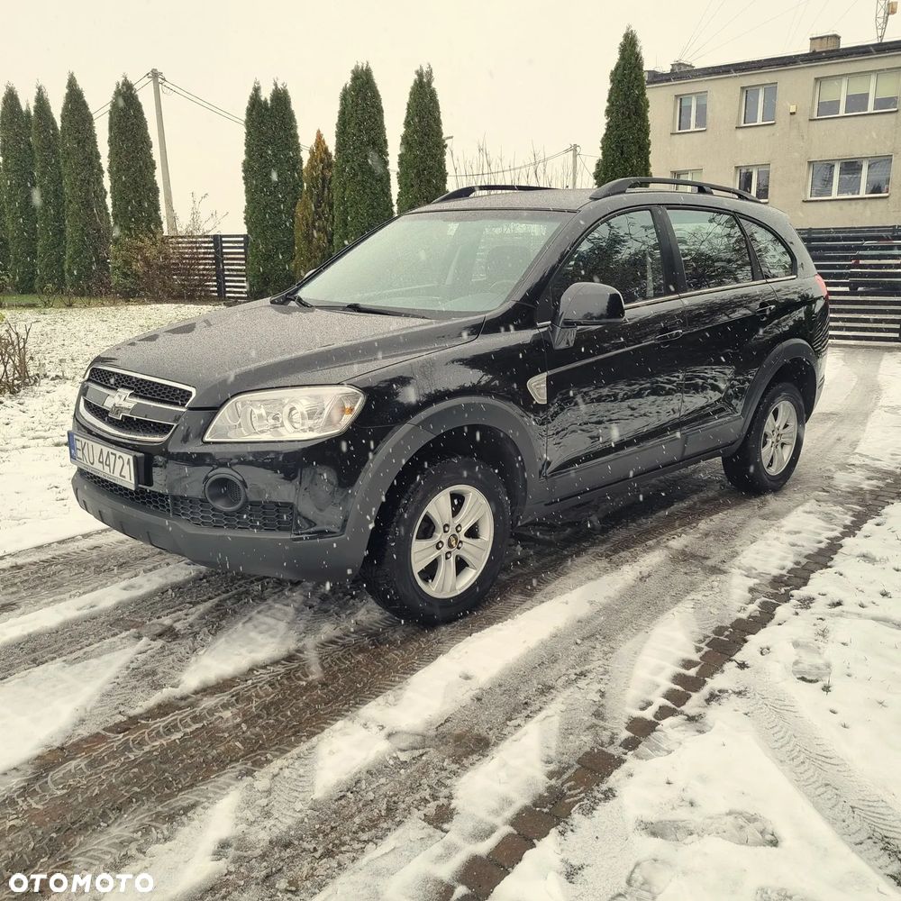 Chevrolet Captiva 2.4 LS 5os - 17