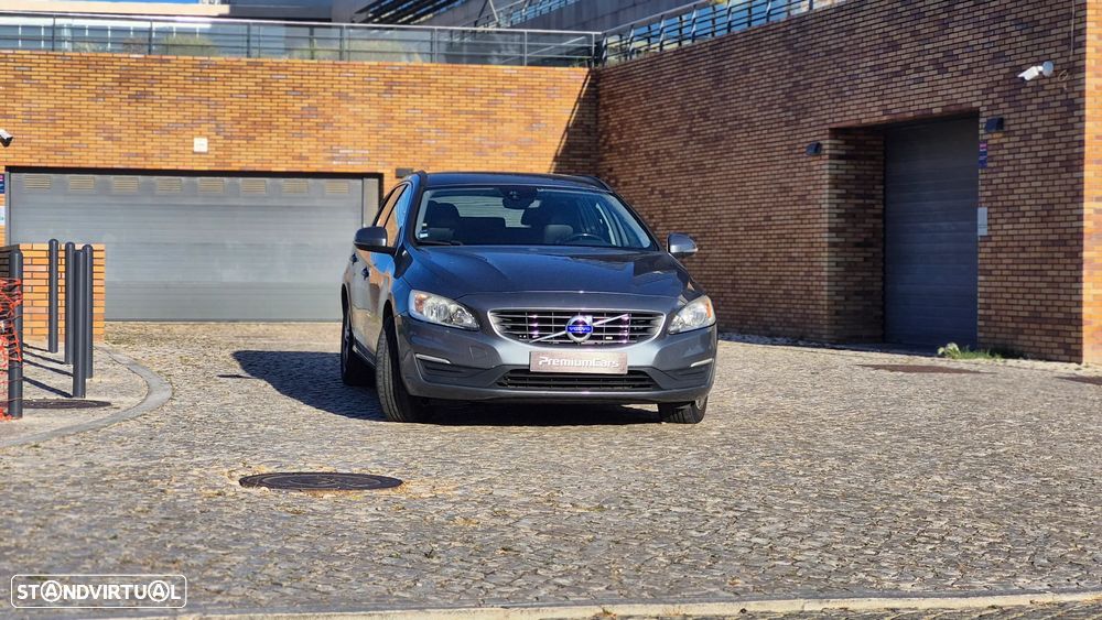 Volvo V60 2.0 D2 Momentum Drive Geartronic - 5