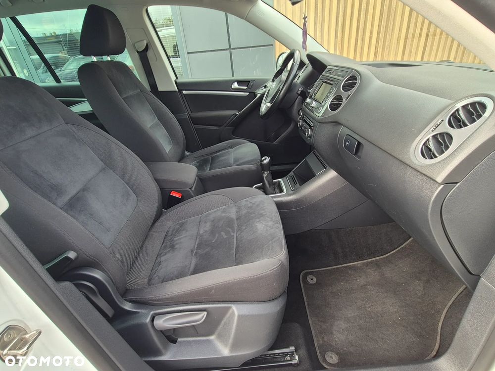 Volkswagen Tiguan 2.0 TDI DPF 4Motion BlueMotion Technology Exclusive - 32