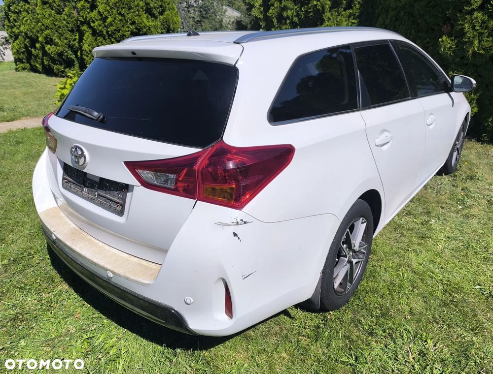 Toyota Auris - 6