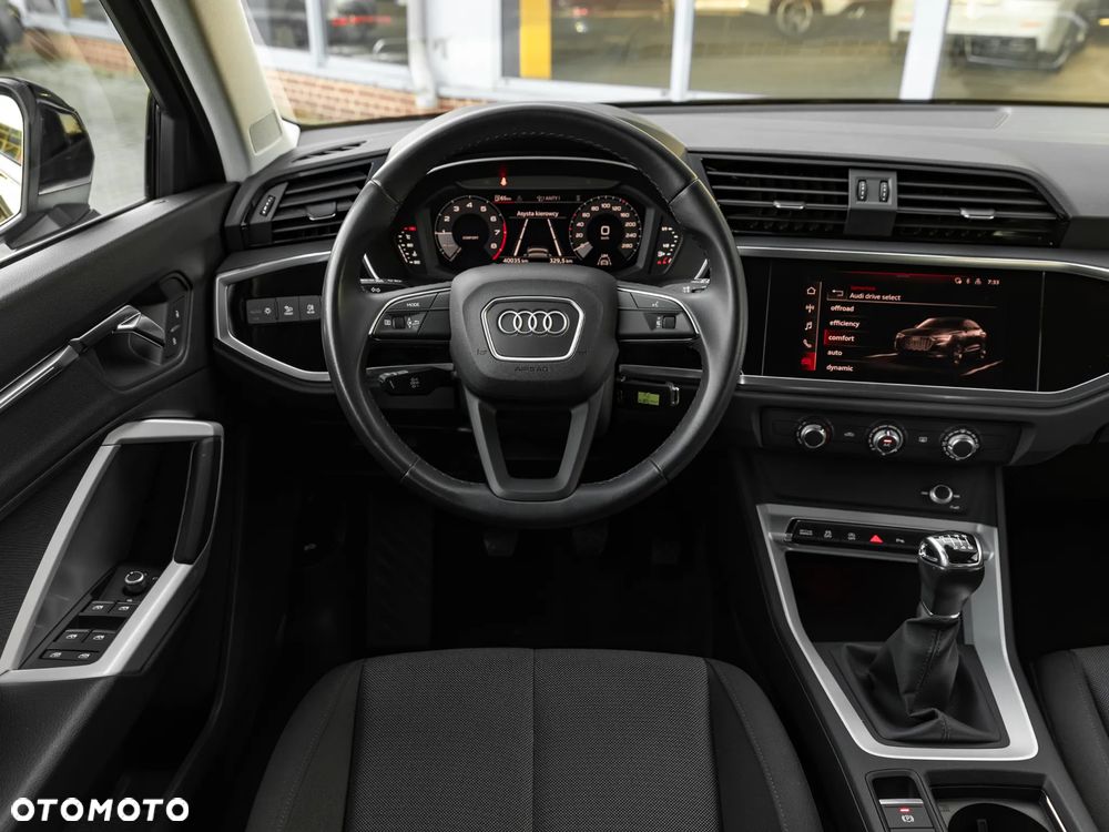Audi Q3 Sportback 35 TFSI S-Line - 33