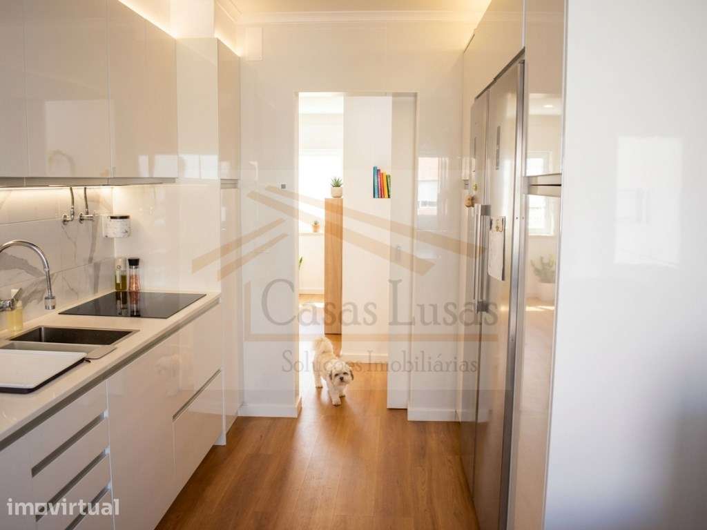 Apartamento T2 Moderno no Centro do Cadaval - Grande imagem: 2/31