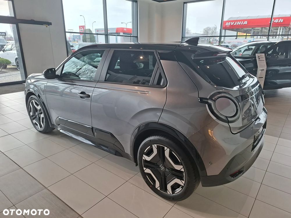 Nissan Micra - 5
