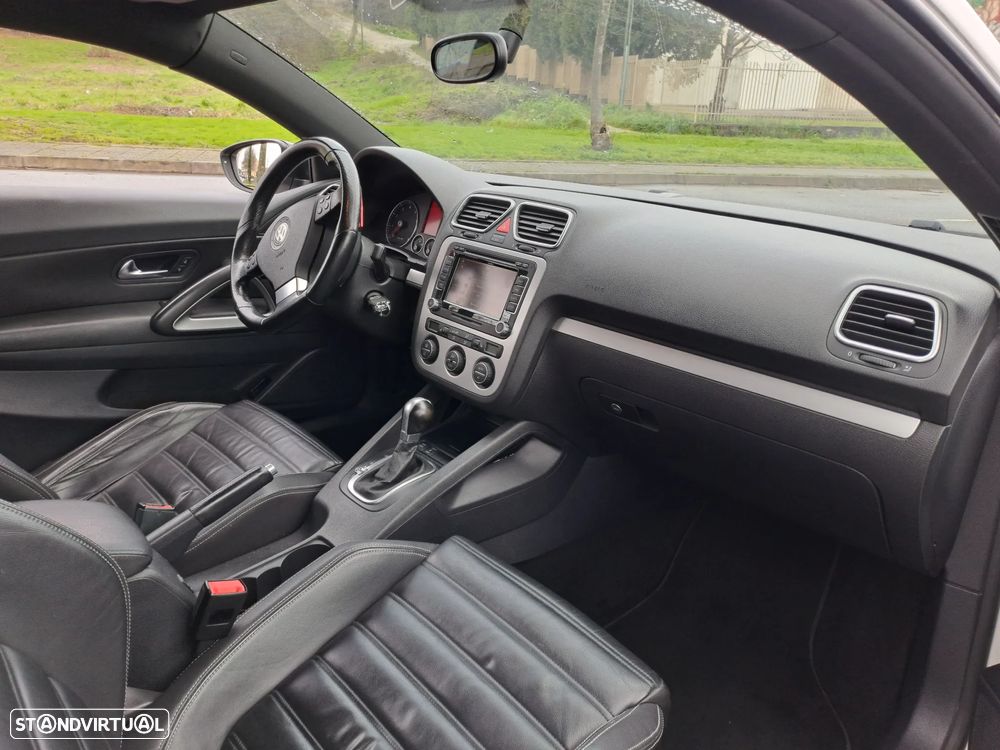 VW Scirocco 2.0 TSI DSG - 12