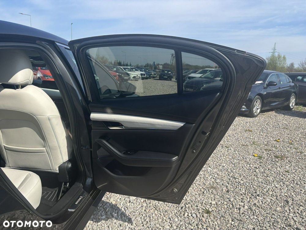 Mazda 3 - 35