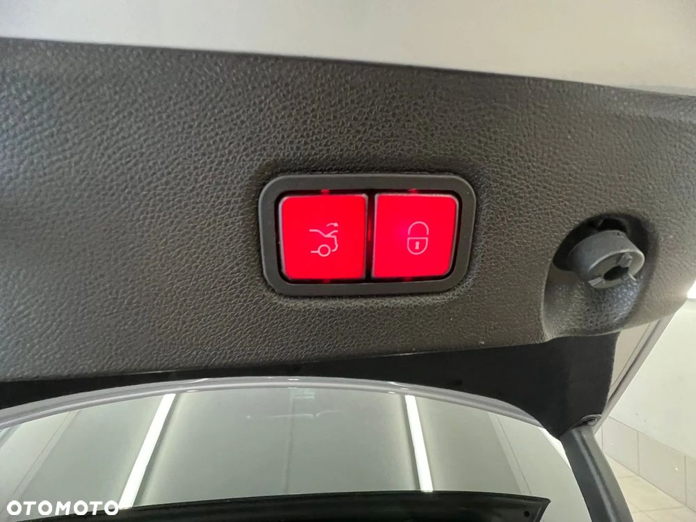 Mercedes-Benz CLS 350 d 4-Matic - 25